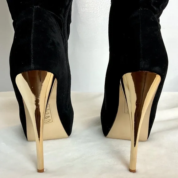 Black Scene Weaver Velvet Lucille Knee High Lace Up Boots Gold Chain Size 6 - Picture 15 of 16